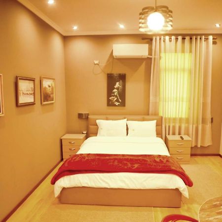 Hotel Bujtina Bicolli คอร์เชอ ภายนอก รูปภาพ
