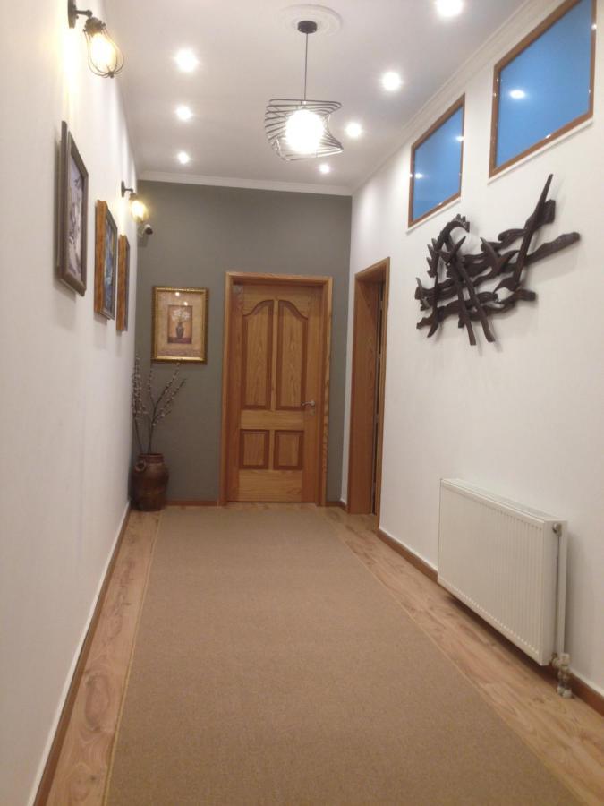 Hotel Bujtina Bicolli คอร์เชอ ภายนอก รูปภาพ