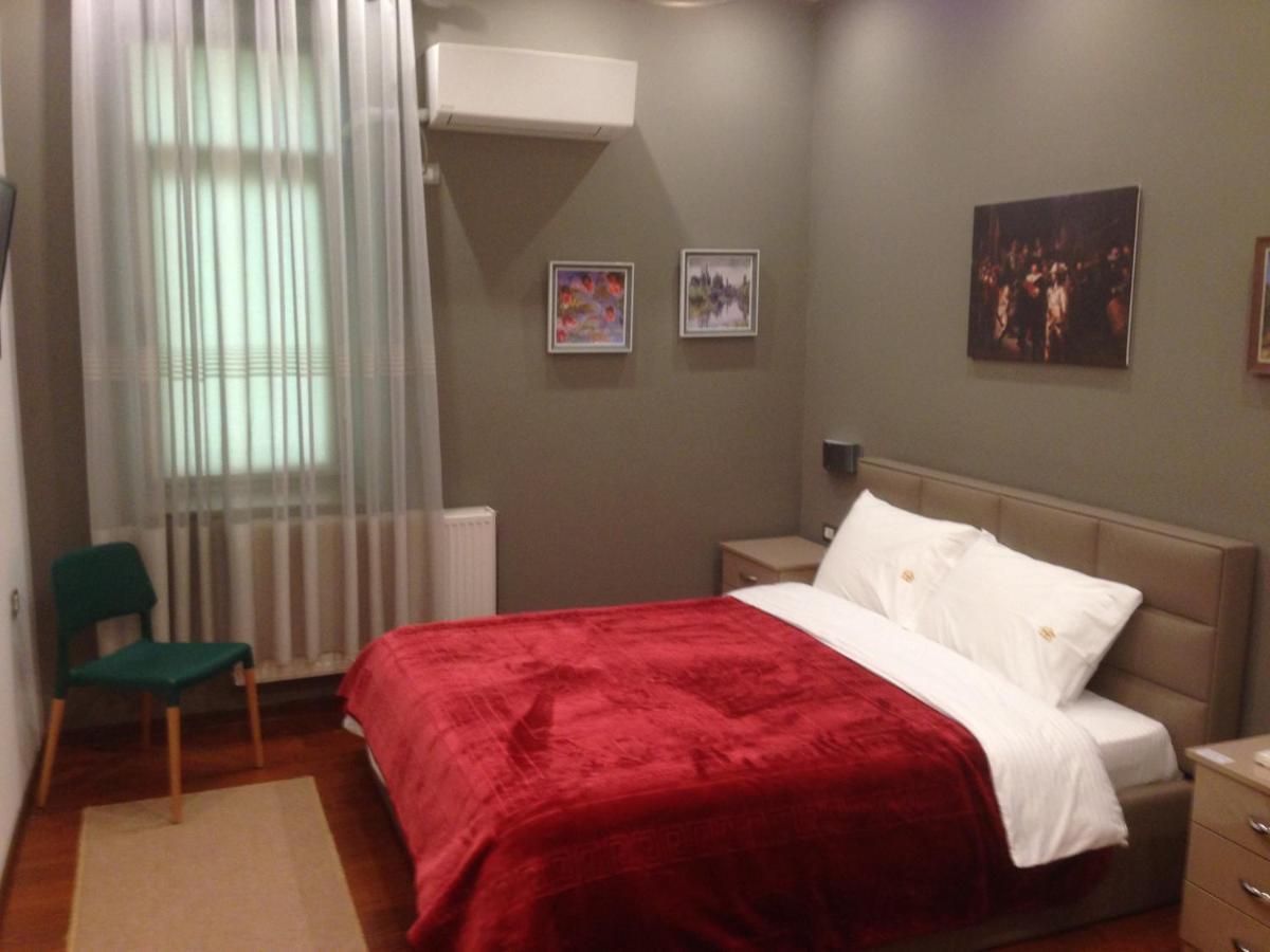 Hotel Bujtina Bicolli คอร์เชอ ภายนอก รูปภาพ